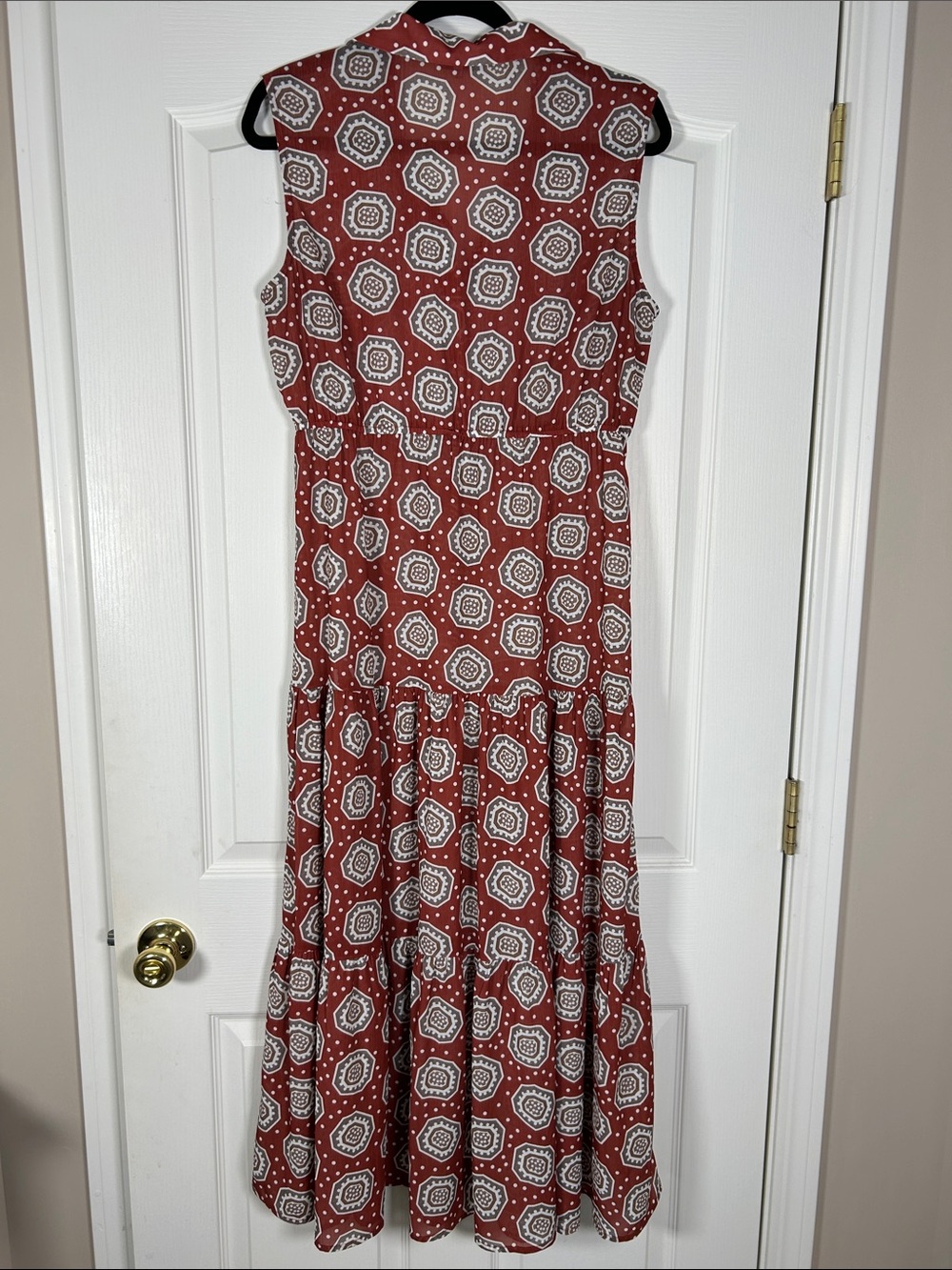 Sleeveless Rust Patterned Button-Front Maxi Dress Size M - Picture 6 of 6